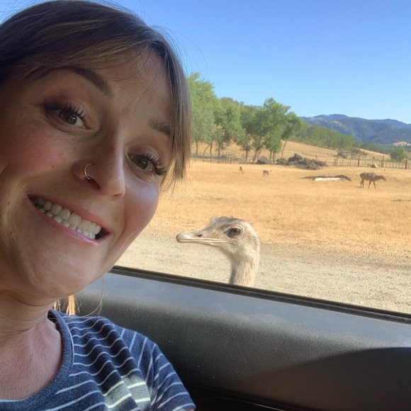 Meet your Posher, Carissa - Picture 3 of 9